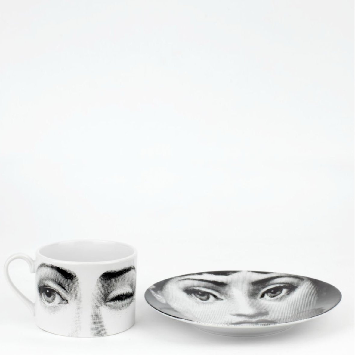 tea-cup-tema-e-variazioni-2005-l-antipatico-black-white-3