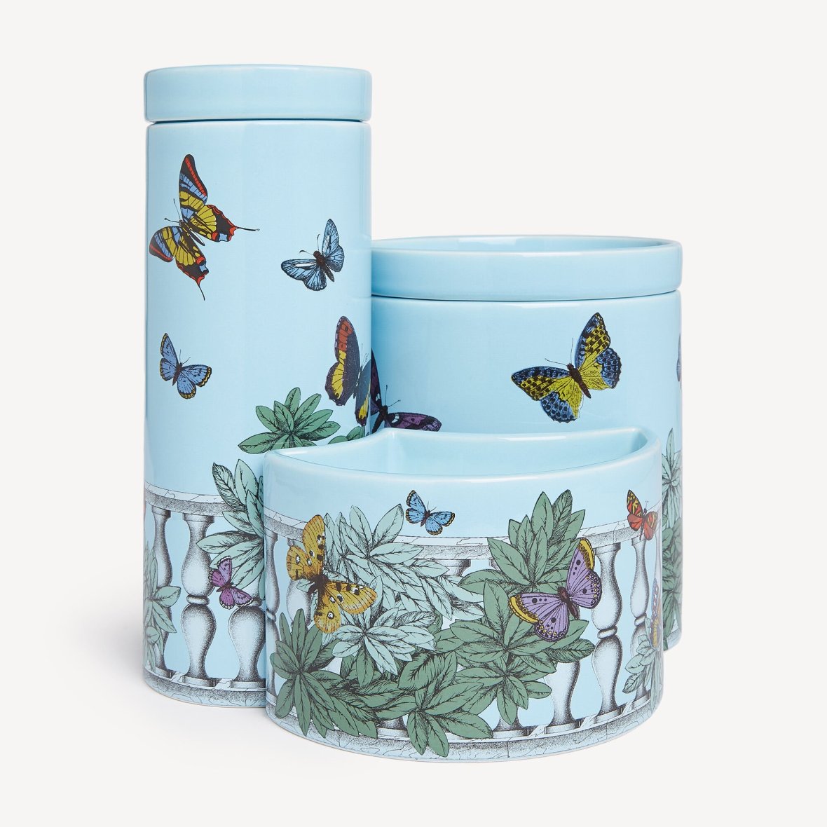 fornasetti-nel-mentre-tower-scented-candle-farfalle-balaustra-fragrance-giardino-segreto-4