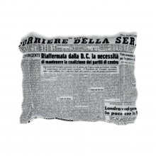 fornasetti-small-tray-giornali-black-white