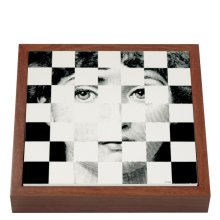 chess-board-viso-briarwood-black-white