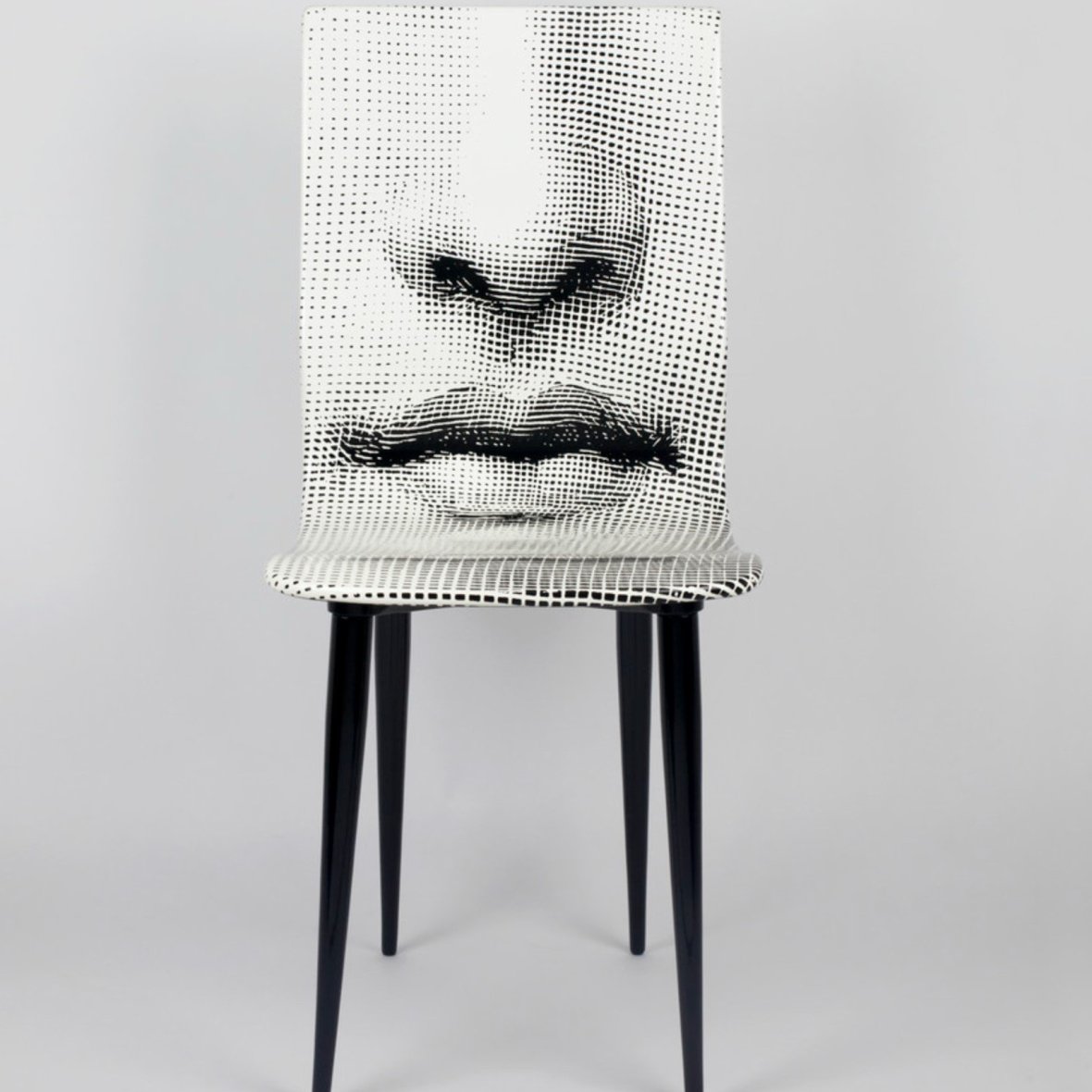 chair-bocca-black-white-2