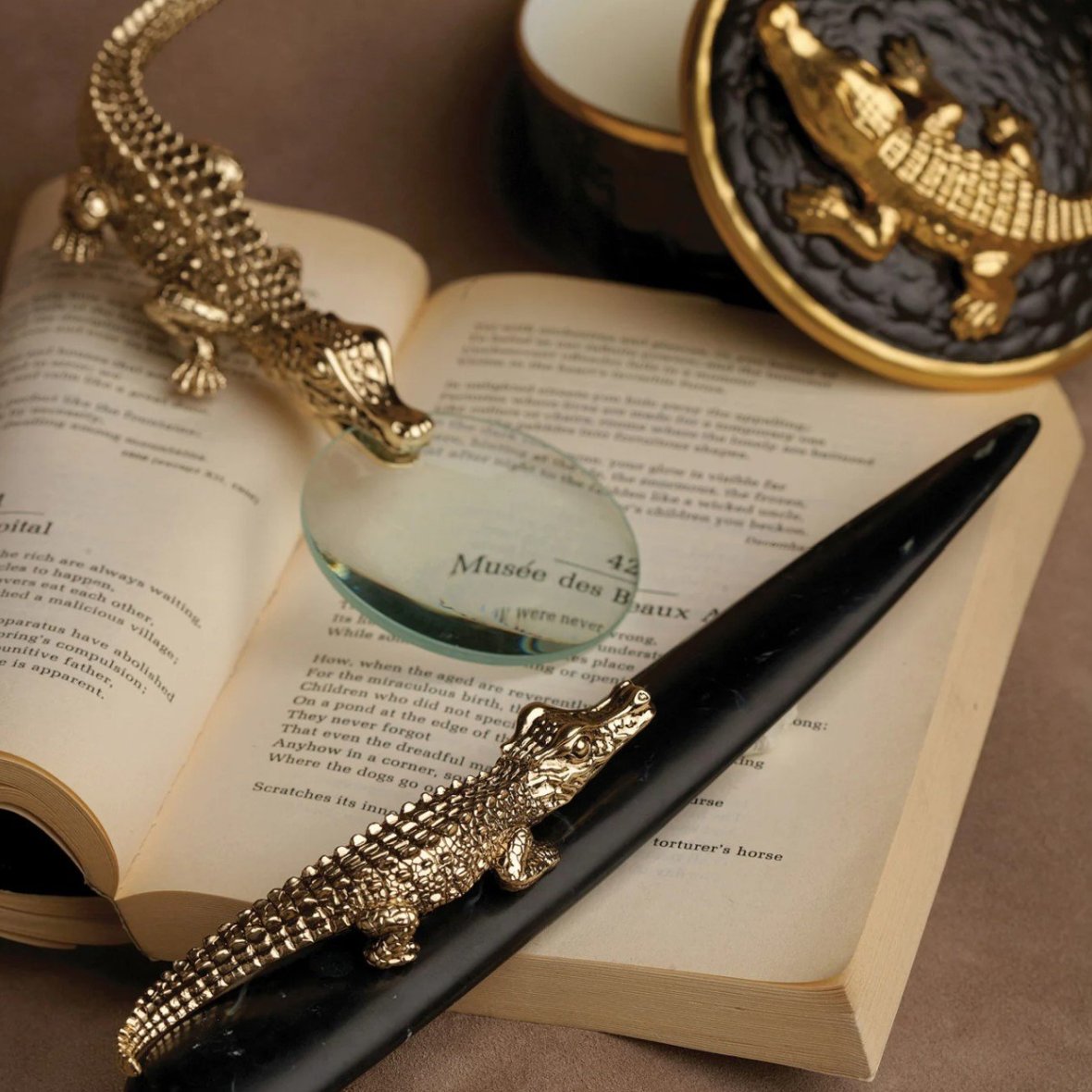 crocodile-letter-opener-1