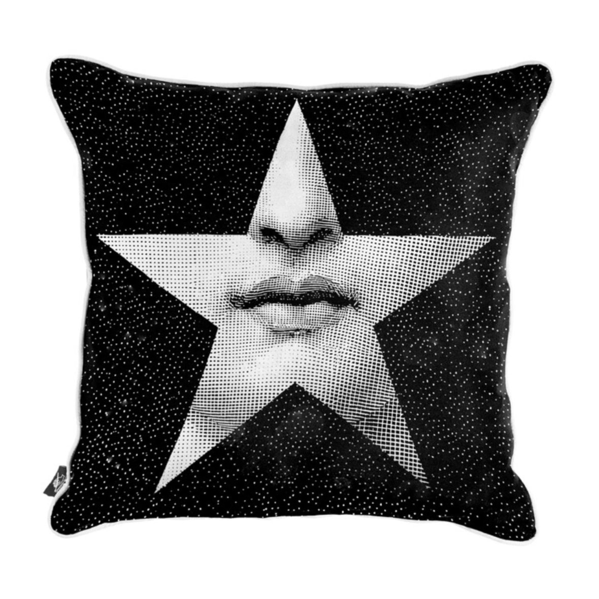 fornasetti-cushion-tema-e-variazioni-n-381