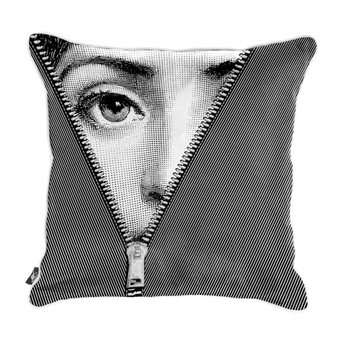 fornasetti-cushion-tema-e-variazioni-n-401