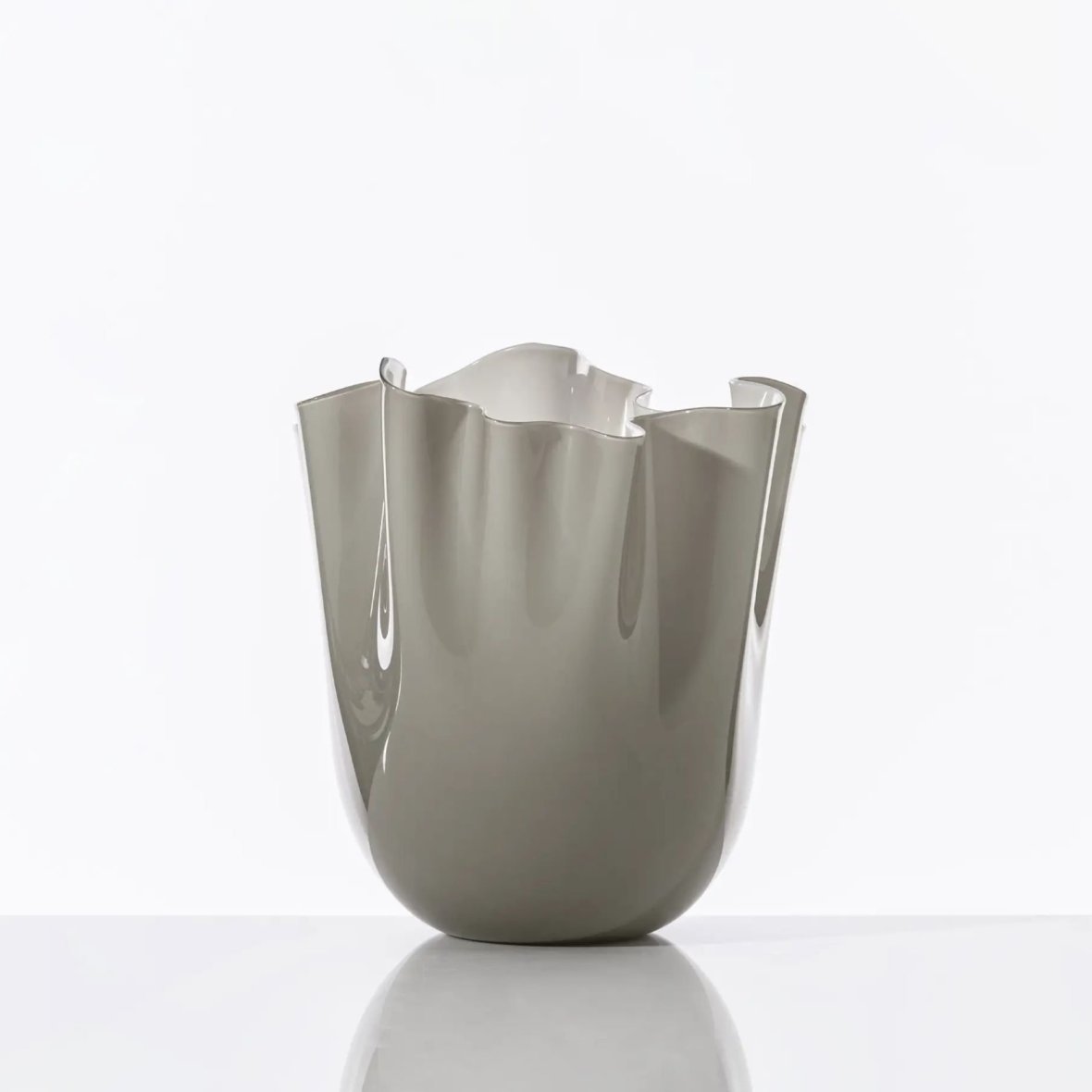 fazzoletto-vase-small-grey-1