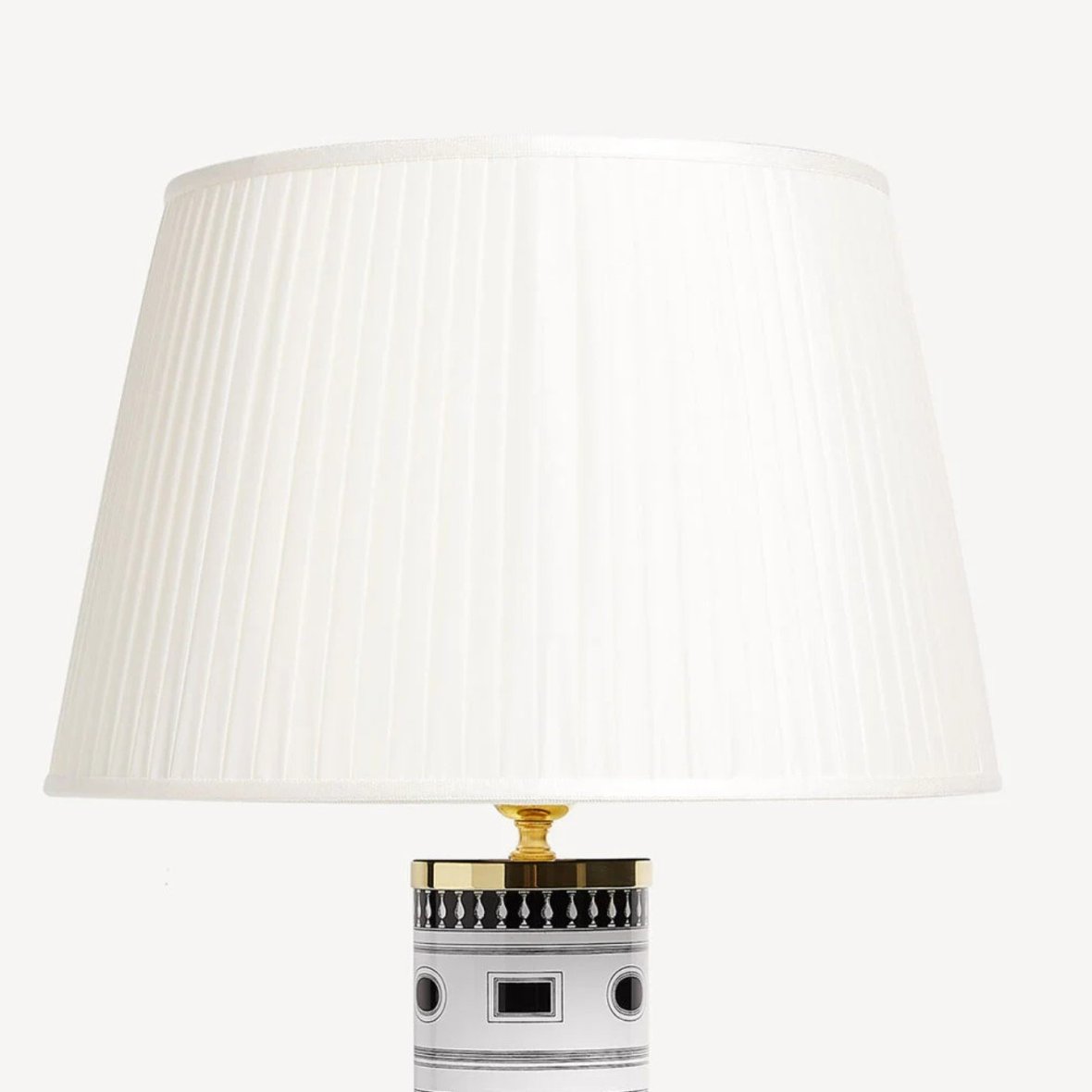 floor-lamp-architettura-white-black