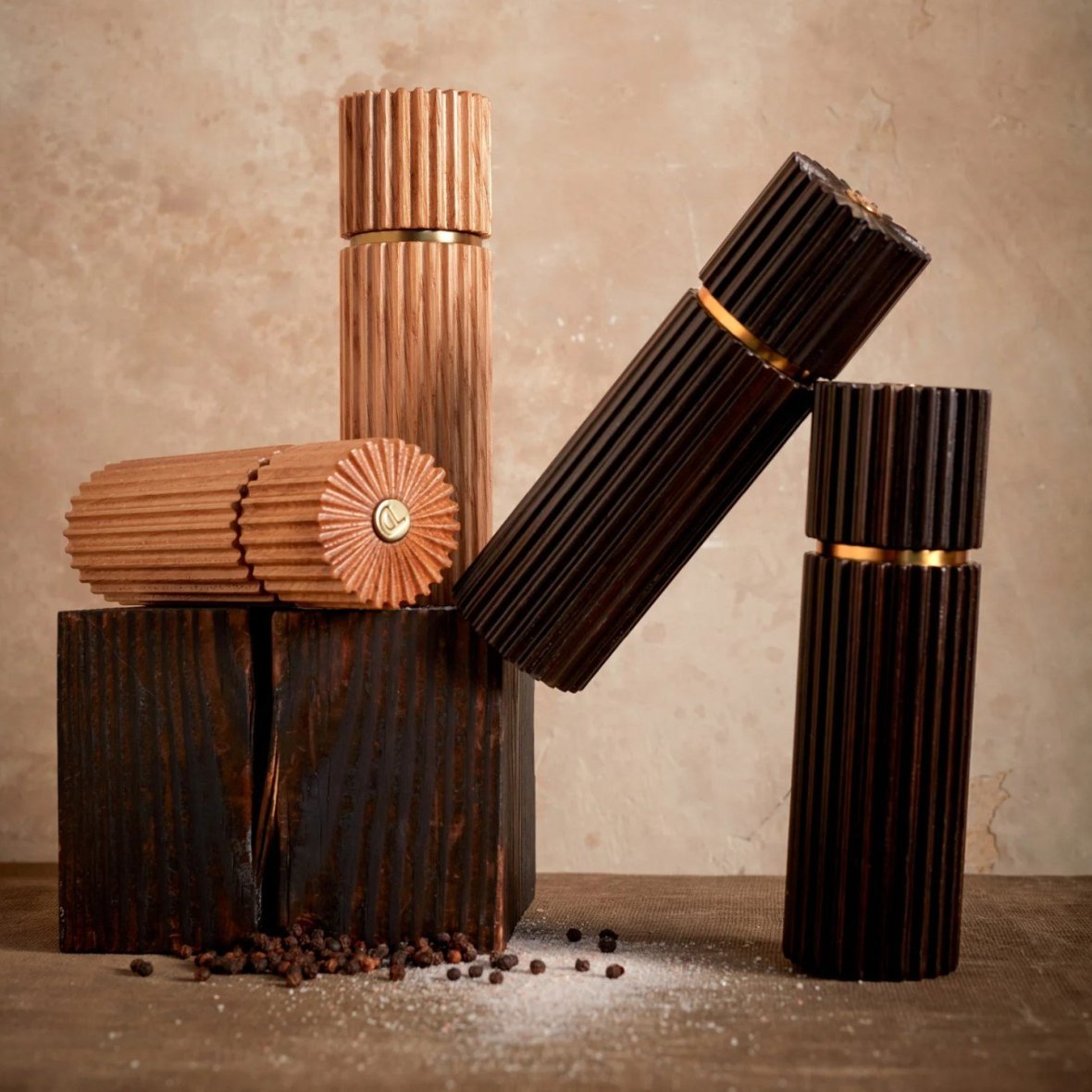 ionic-salt-pepper-mills-smoked-oak-set-of-2-3