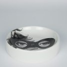 fornasetti-round-ashtray-tema-e-variazioni-n-371-black-white-1