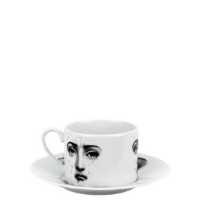 tea-cup-tema-e-variazioni-2005-il-fumo-fa-male-black-white
