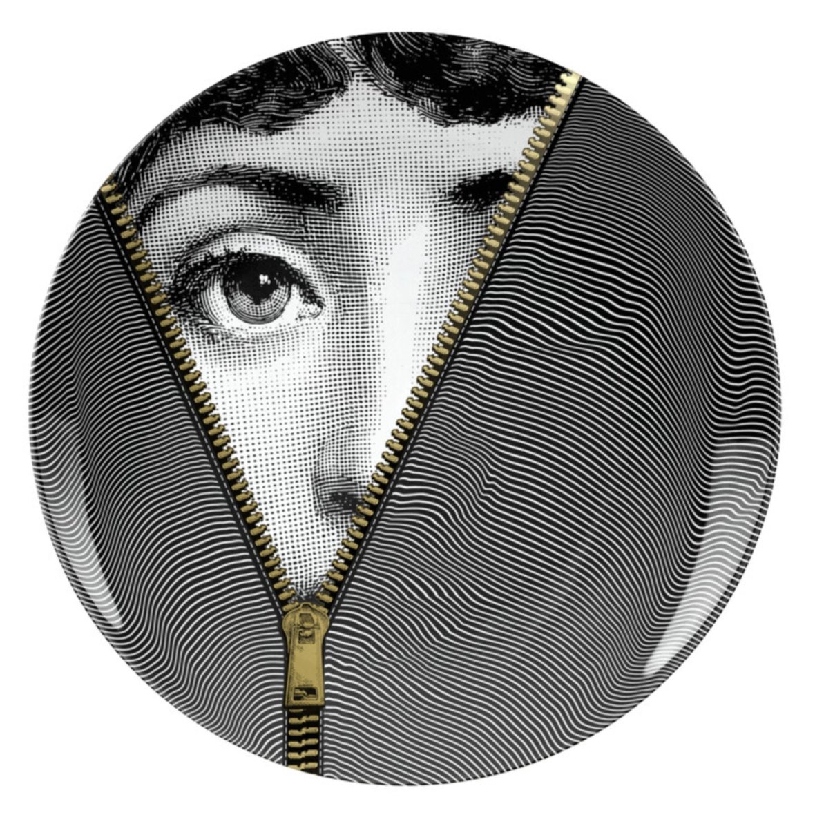 fornasetti-wall-plate-tema-e-variazioni-n-401-gold-b-w
